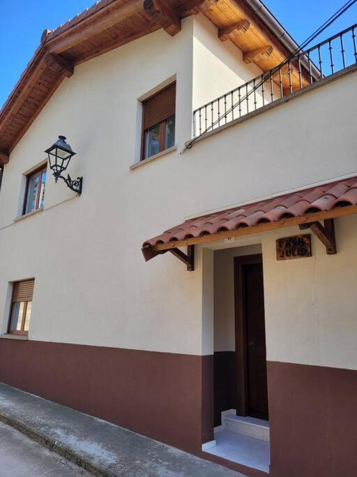 Casa Julio, Bonita Casa Comoda Y Espaciosa, Totalmente Reformada Con Terraza Y Jardin Privado Riezu Esterno foto